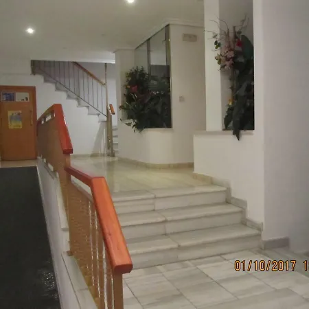 Locos San Pascual Apartman Torrevieja